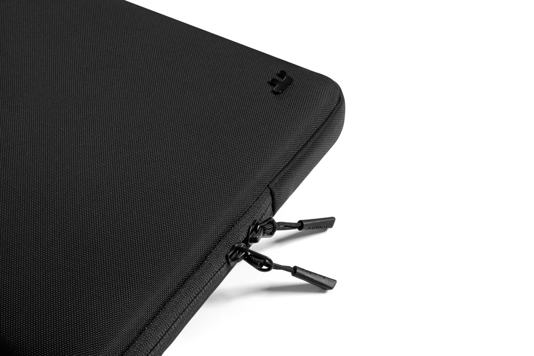 Defender-A13 Laptop Sleeve Kit 15-inch