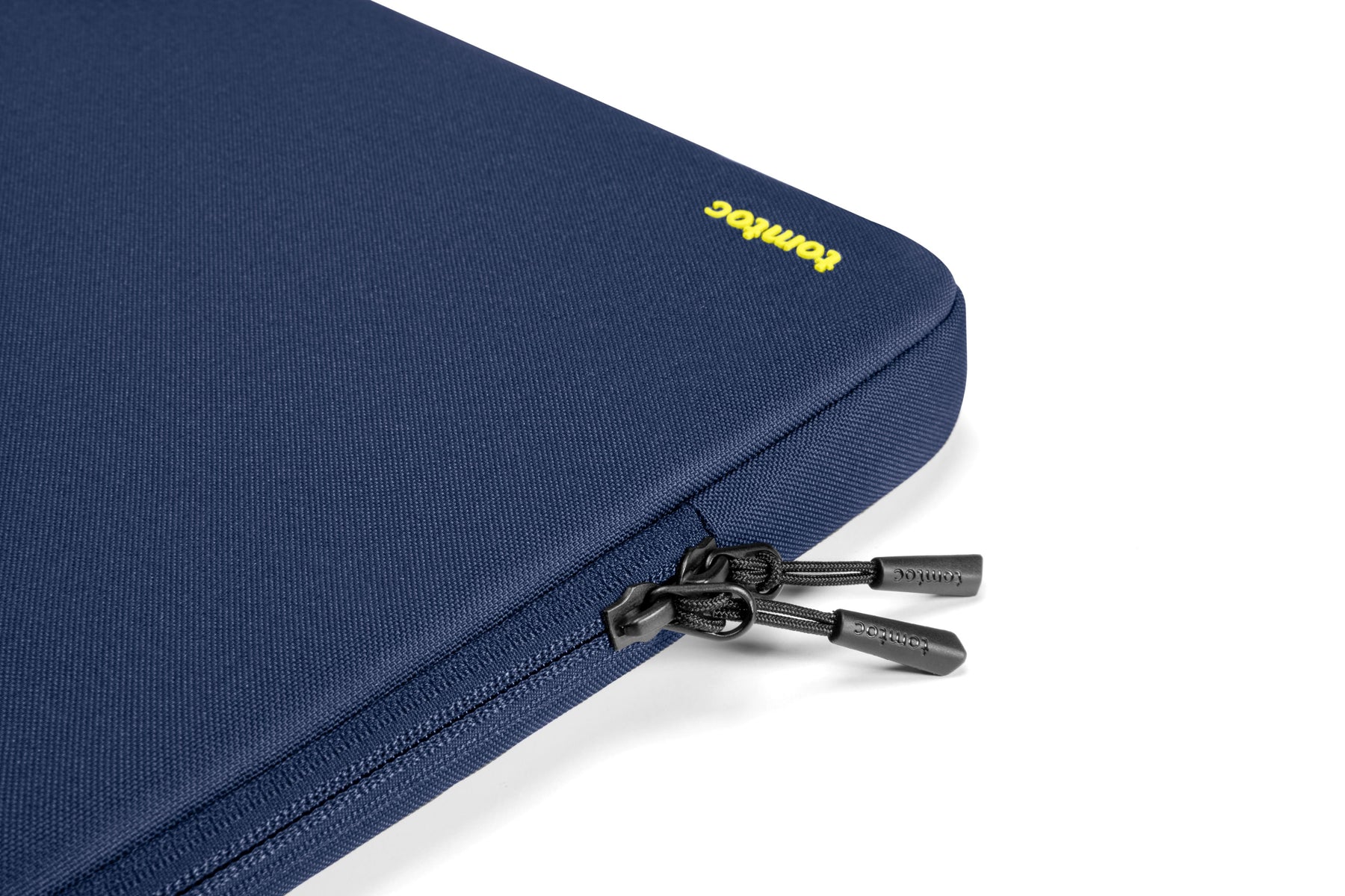 Defender-A13 Laptop Sleeve Kit 15-inch