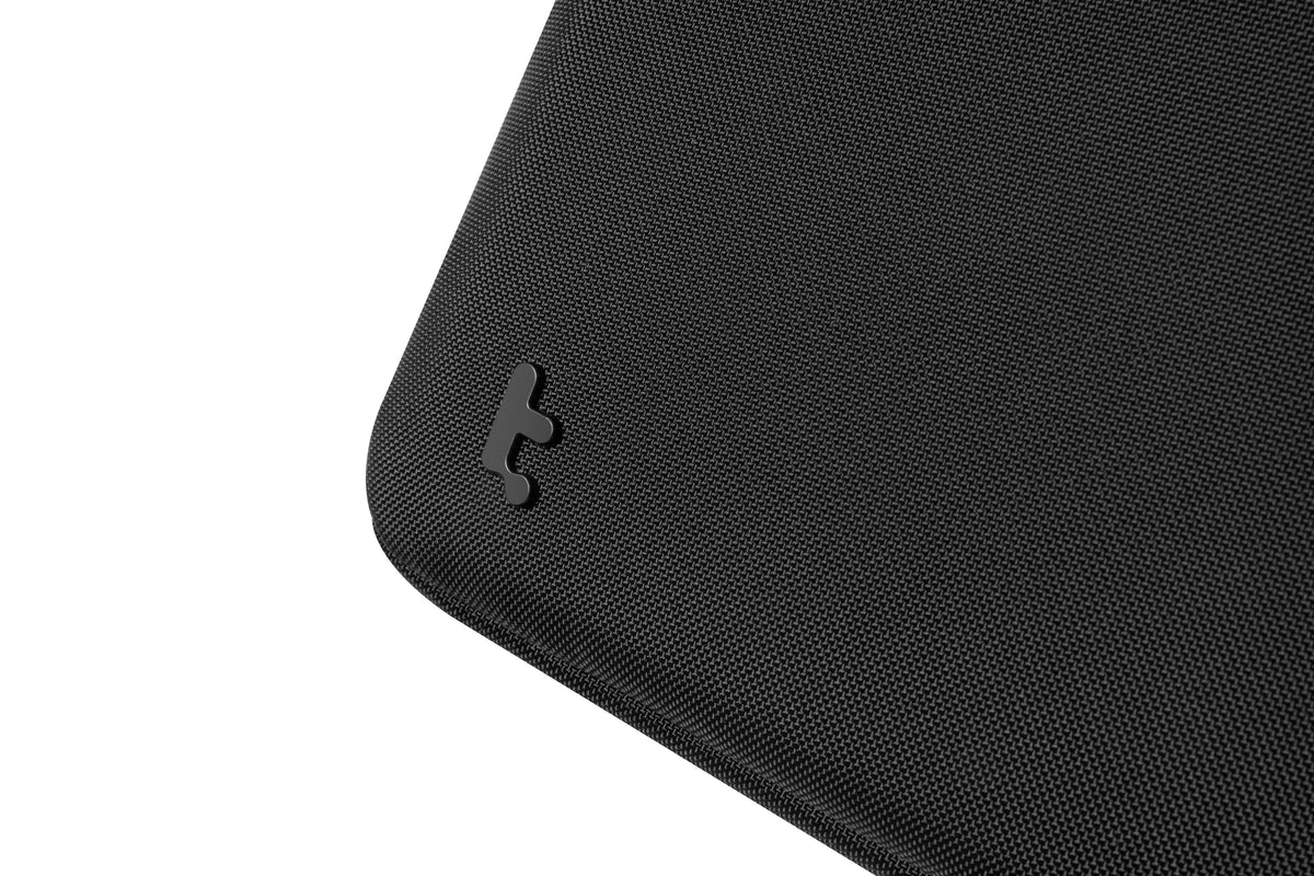 Defender-A13 Premium Laptop Sleeve - 14 inch - Black