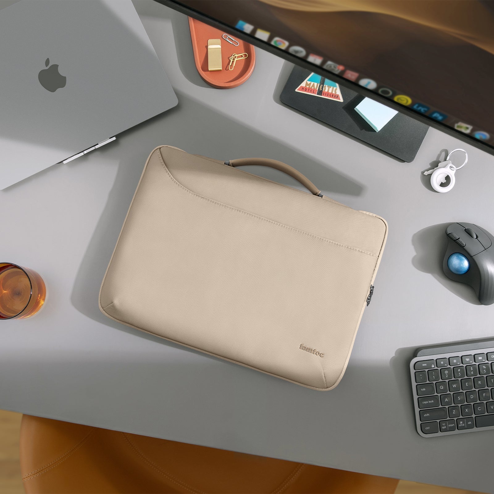 Defender-A22 Laptop briefcase 13.5-14.4-inch | Khaki