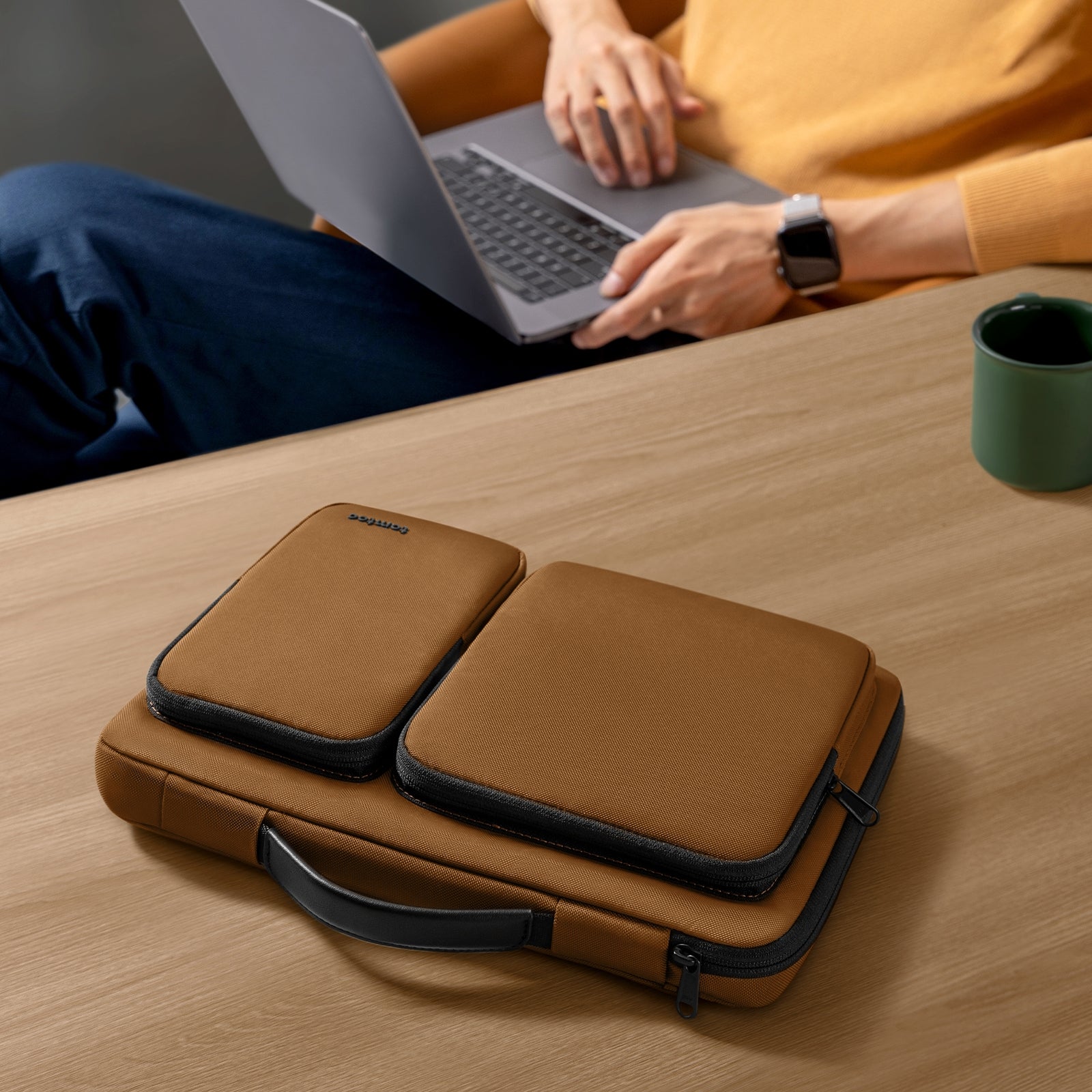 Defender-A42 Laptop Shoulder Bag 14-inch | Brown