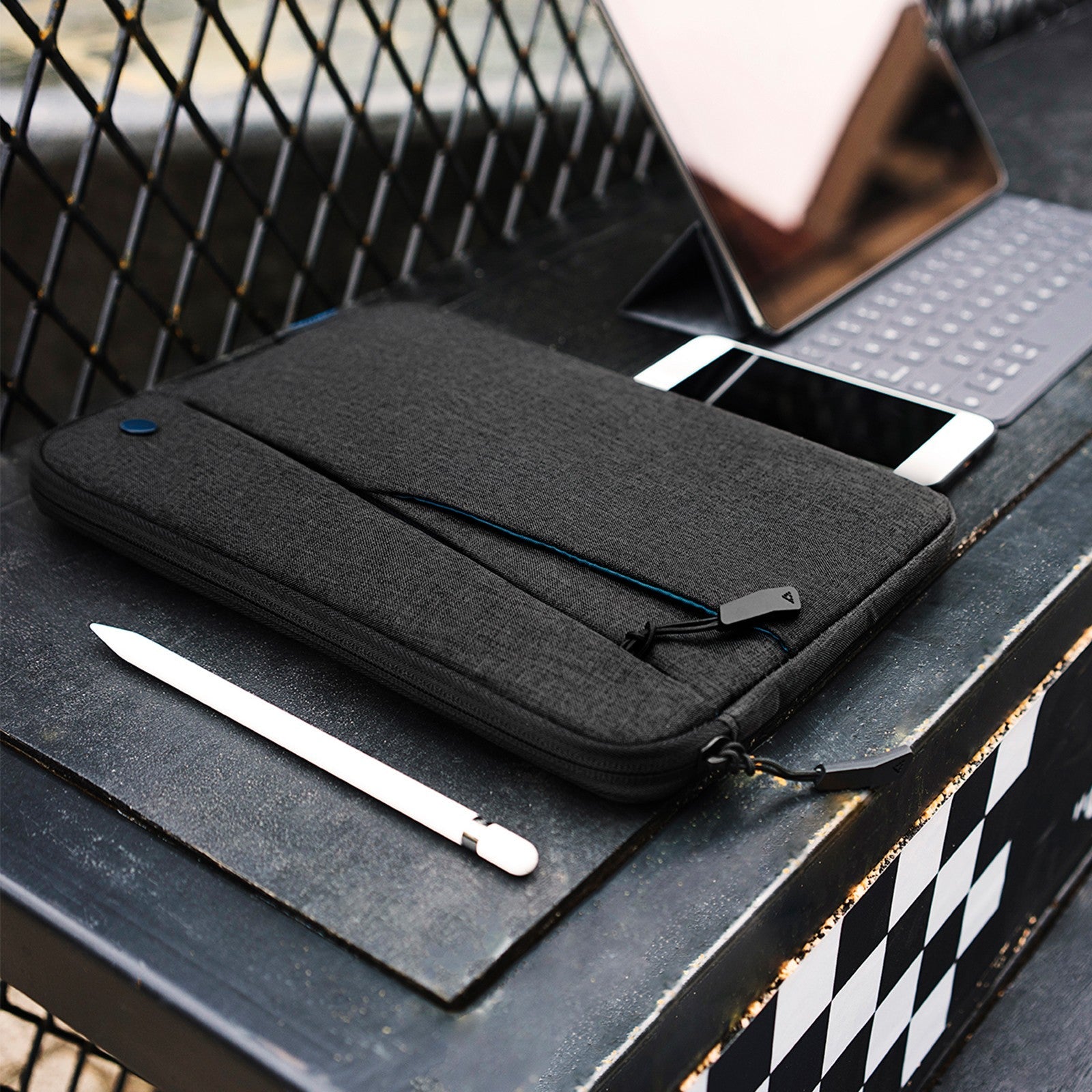 Basic-A18 Tablet Sleeve for 11/12.9-inch iPad Pro