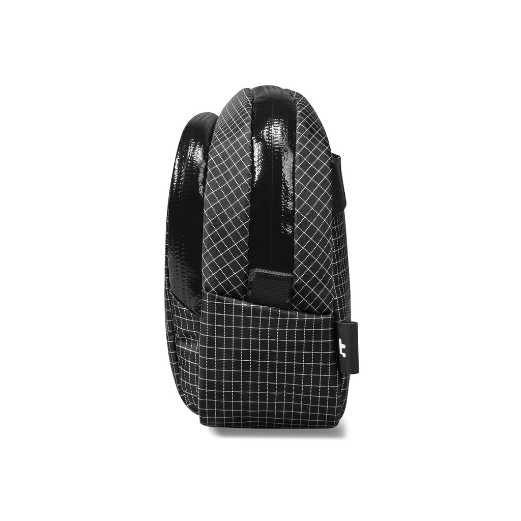 Light-T12 Advanced Tech Organizer Black