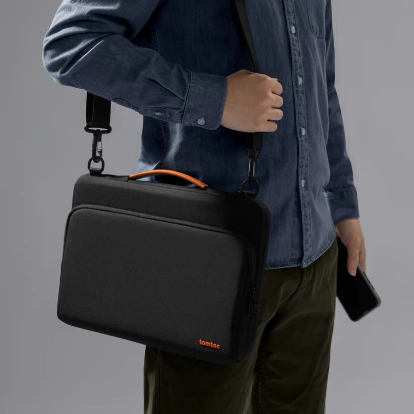 Defender-A40 Laptop Shoulder Bag - Black 16 inch