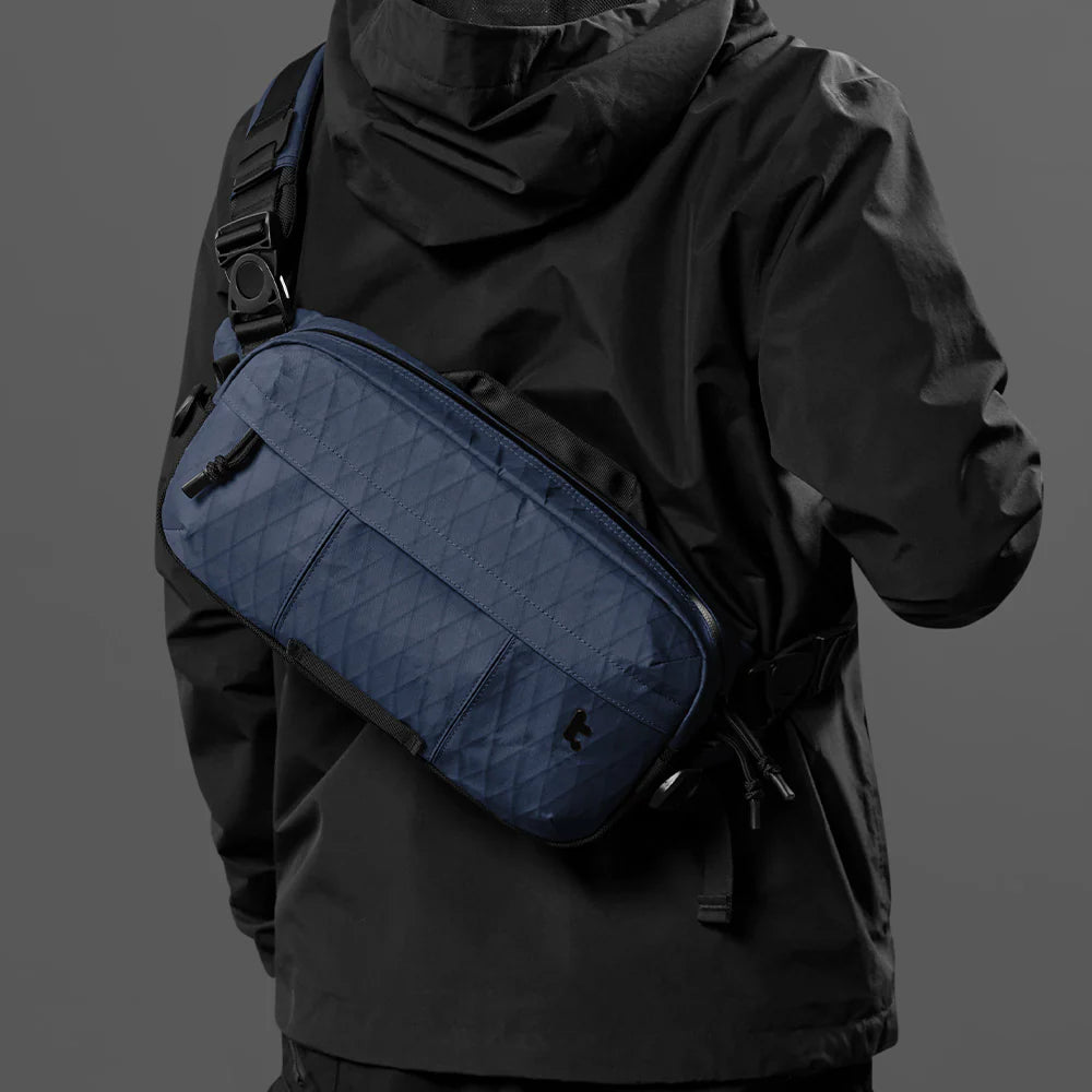 Wander-T26 Daily Sling Navy Blue