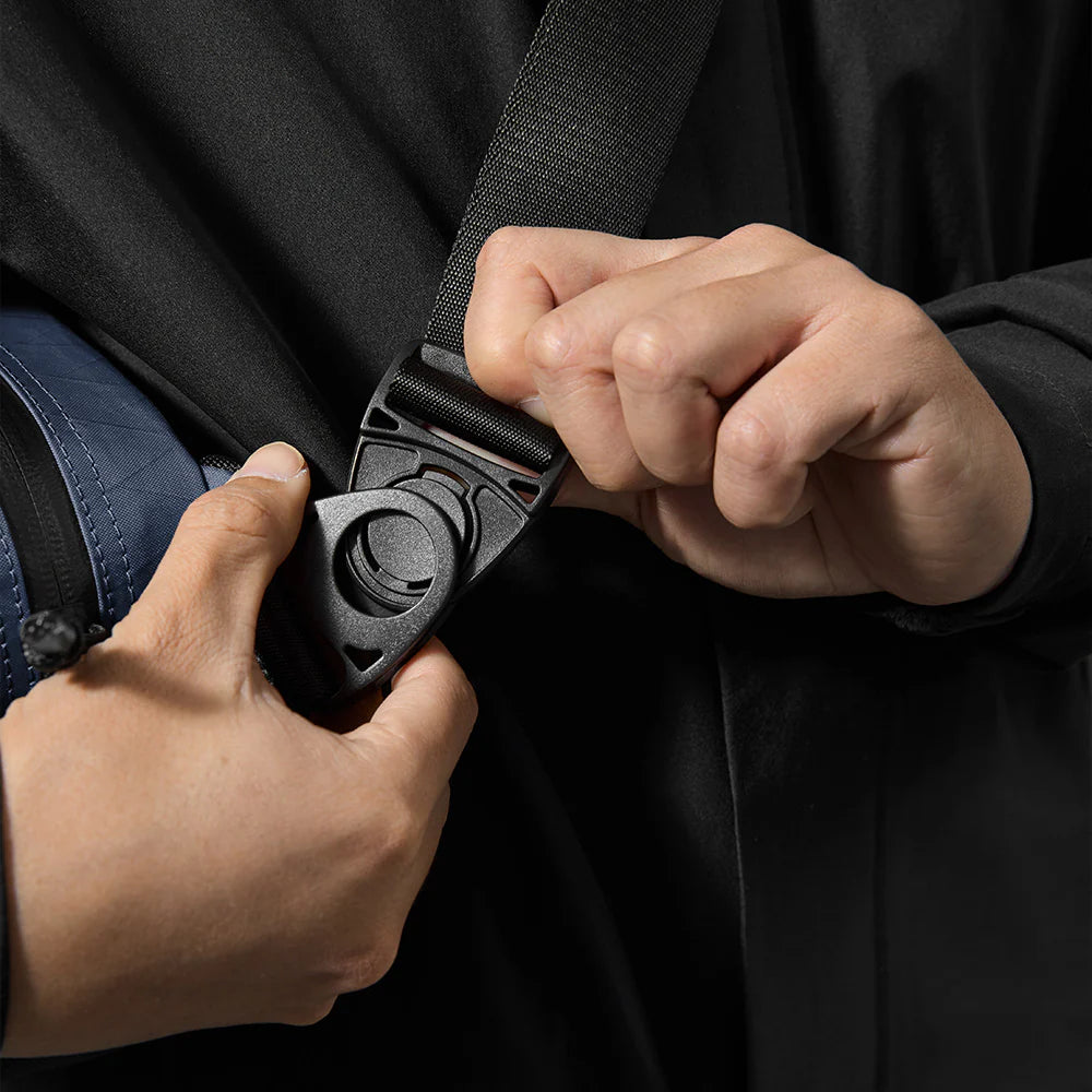 Wander-T26 Daily Sling Navy Blue