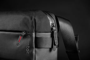 Explorer-H02 Sling Bag M 11-inch [7L]