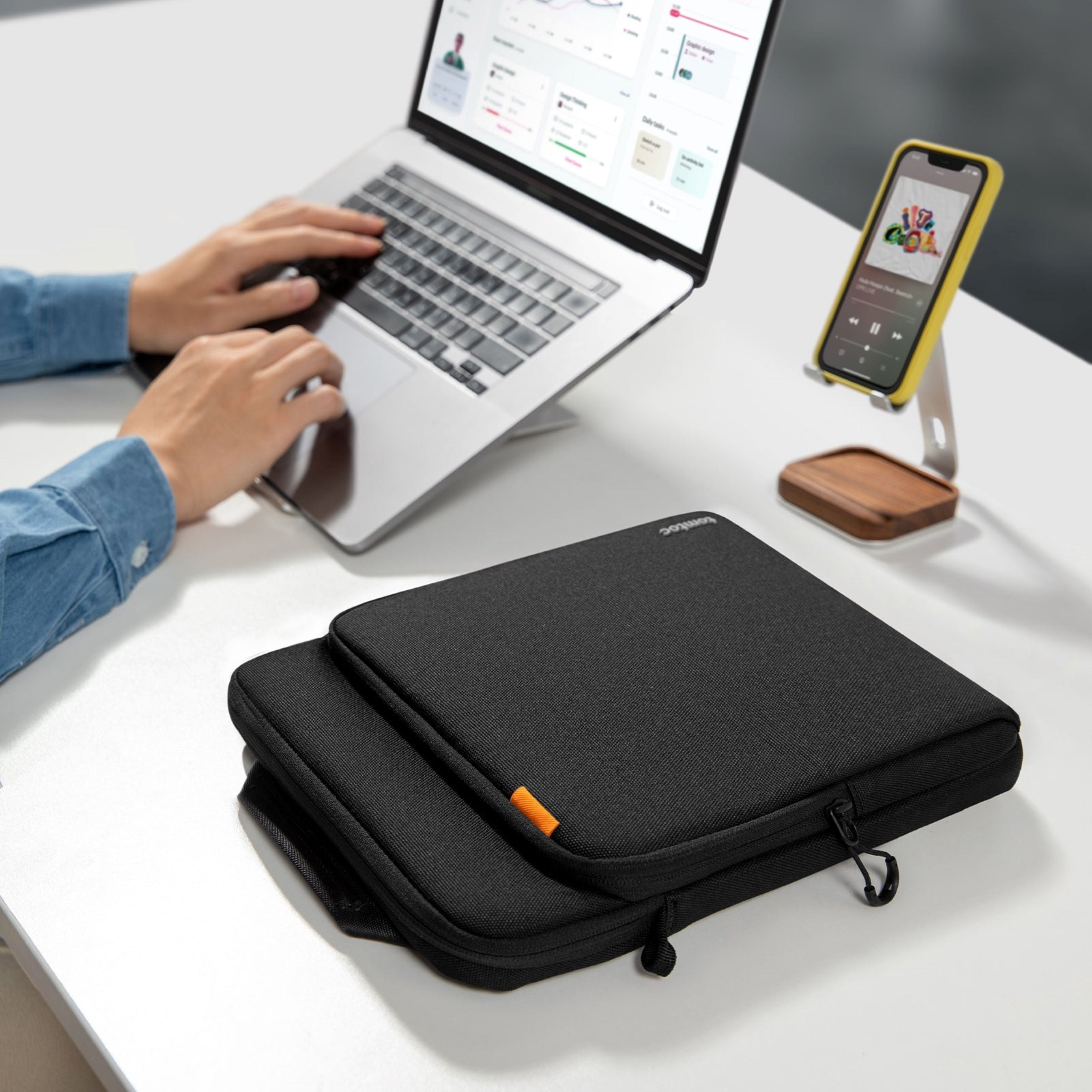 DefenderACE-H13 Laptop Shoulder Bag 13-inch | Black – tomtoc South