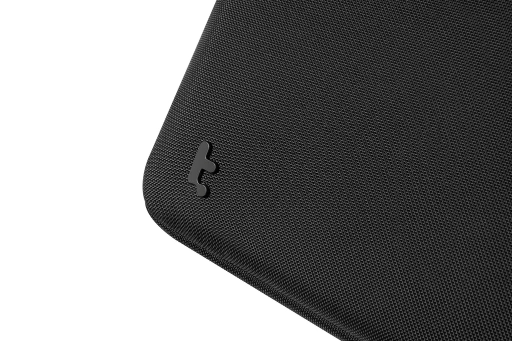 Defender-A13 Premium Laptop Sleeve  - 14 inch - Black