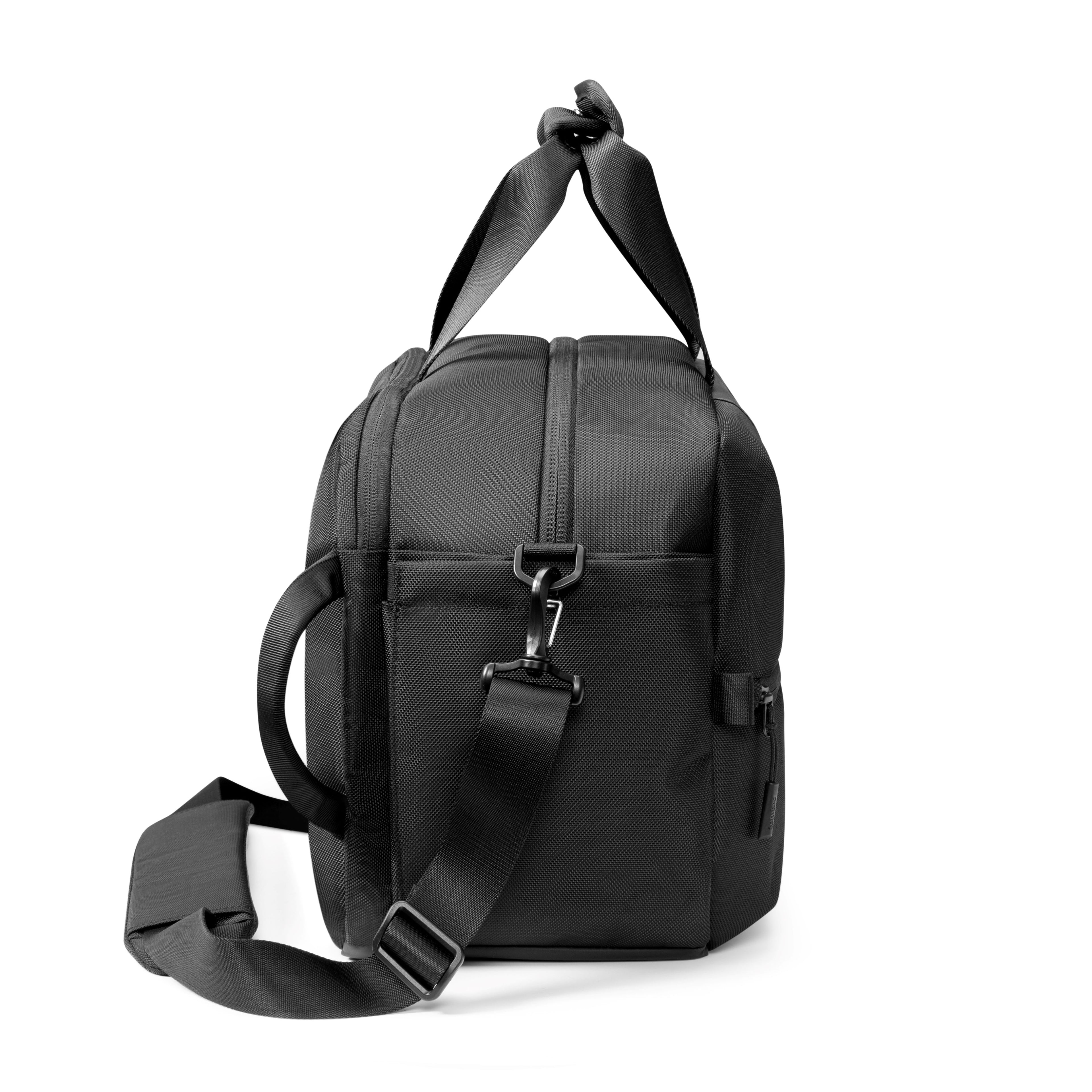 Navigator-T31 Travel Duffel  Black 16 Inch/30L