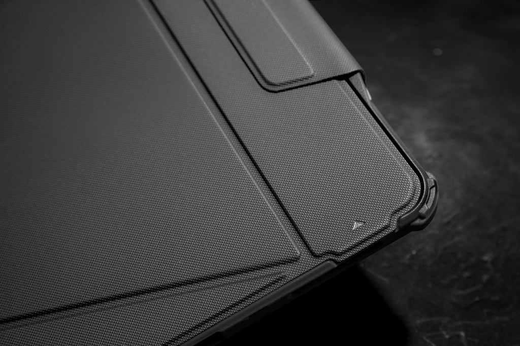 Inspire-B58 pivot case Black - 11 inch