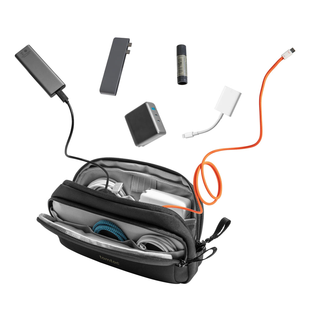 Light-T12 Essential Tech Organizer Black  1.8 L