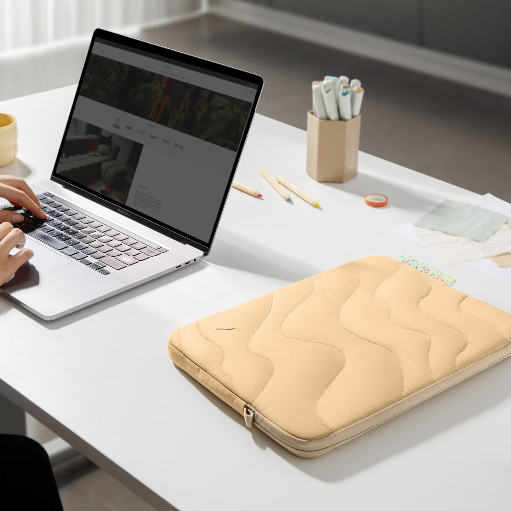 Terra-A27 Laptop Sleeve - 13-inch