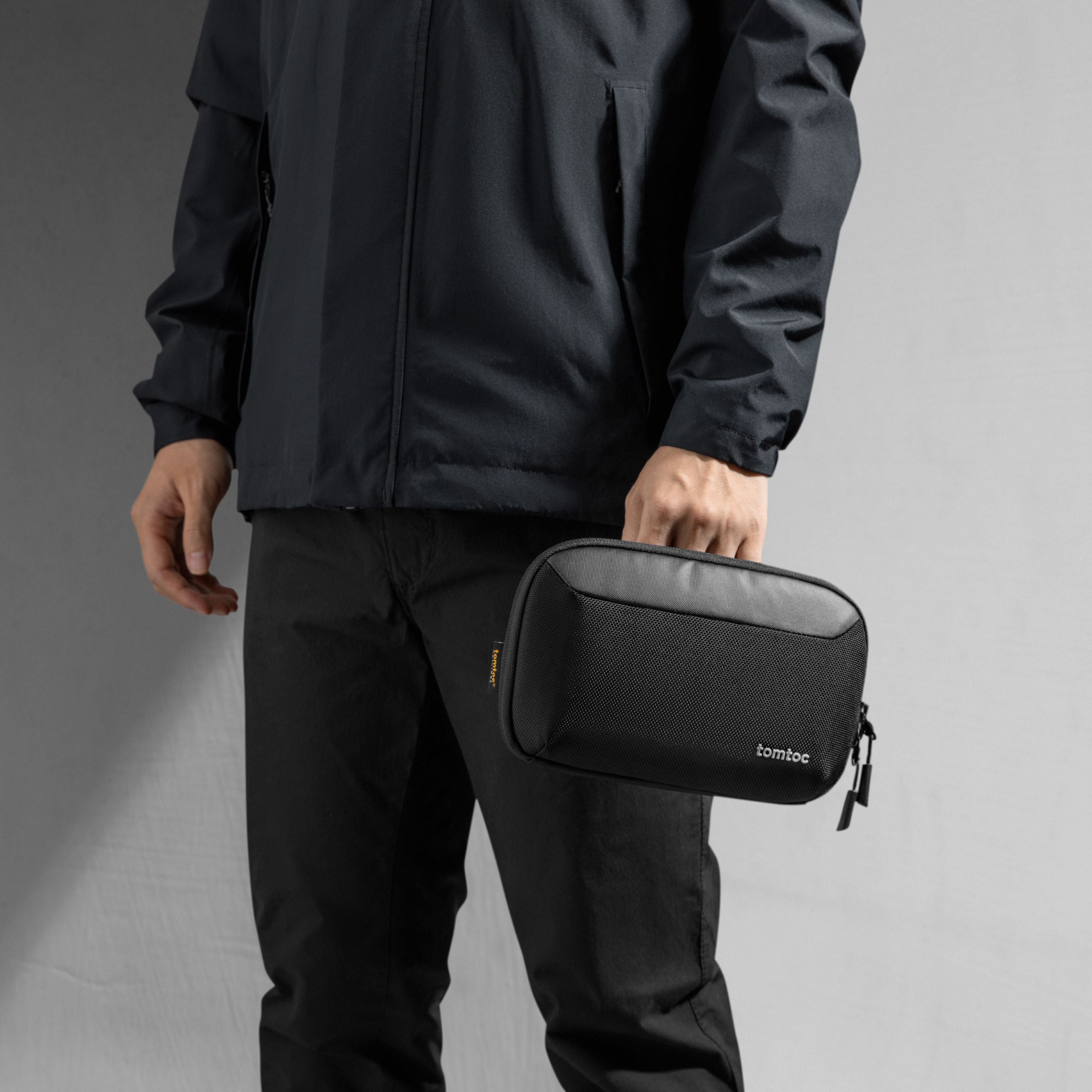 Navigator-T13 Accessory Pouch 1.4 L Black – tomtoc South Africa
