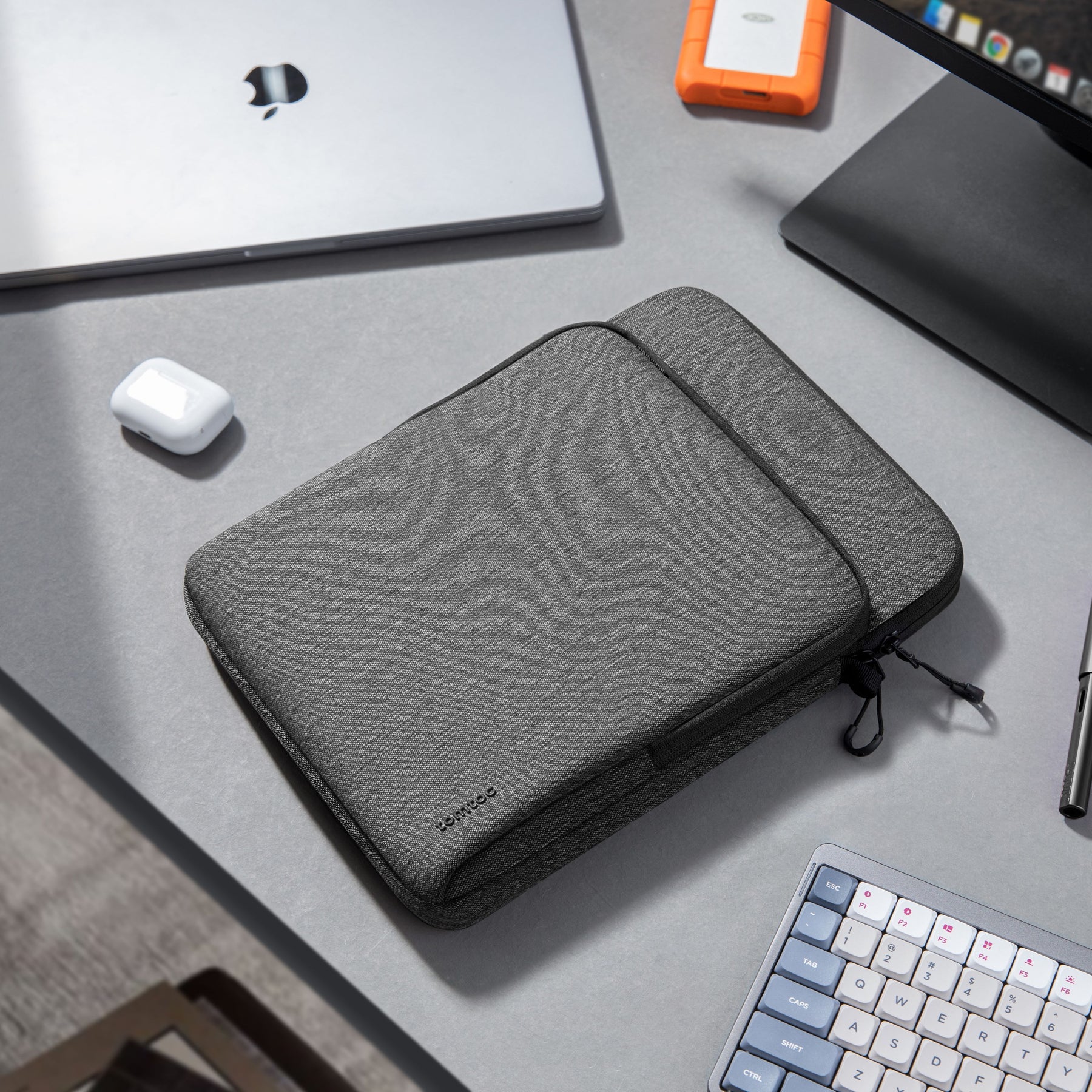 DefenderACE-H13 Laptop Shoulder Bag For 16-inch