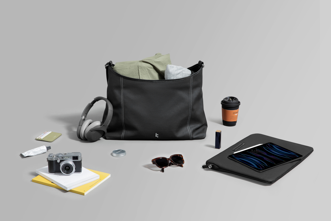 Versatile-T28 Laptop Tote Bag Black 16 Inch/18L with sleeve